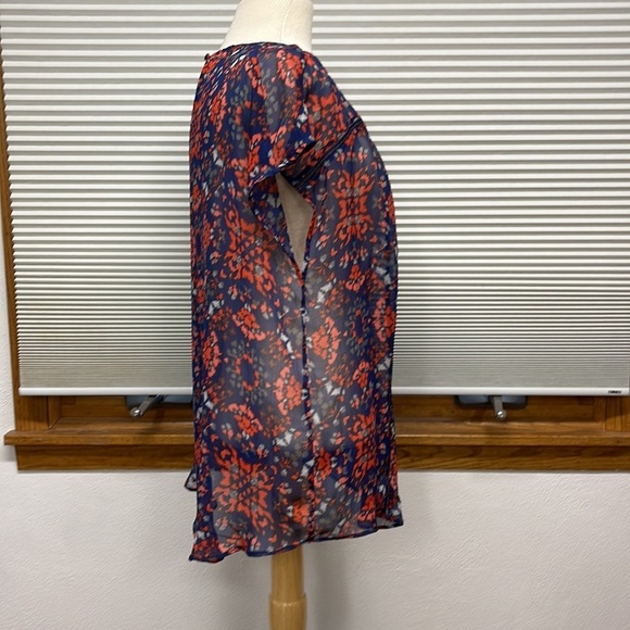 a.n.a. A New Approach NWT Blue Red Floral Sheer Blouse Size XL - Picture 3 of 11